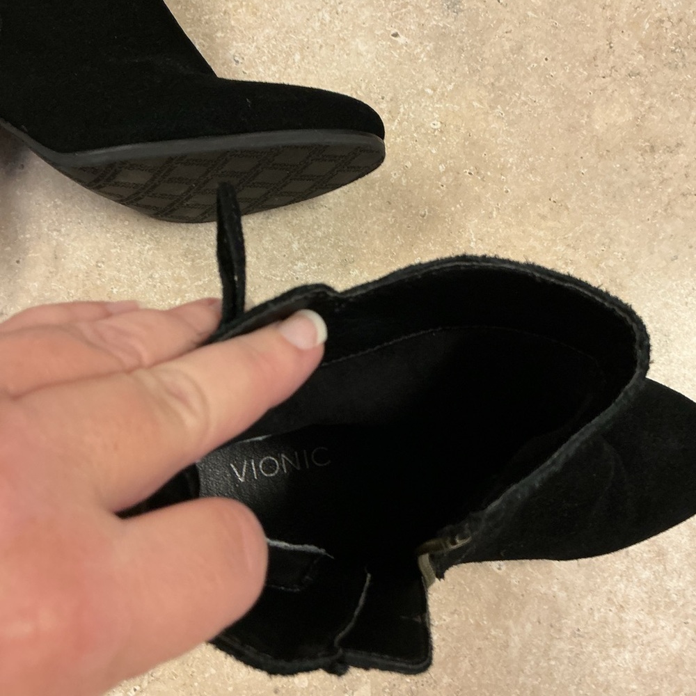 Vionic black suede ankle zip booties tie SZ 9.5 - Picture 8 of 9